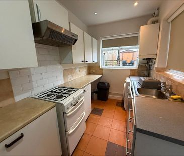 3 bedroom terraced house to rent - Photo 6