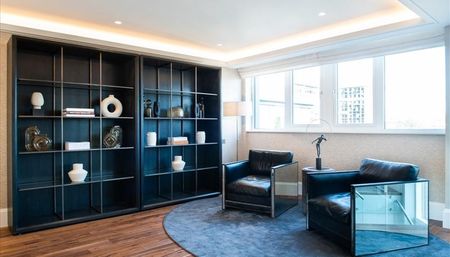 3 bedroom penthouse to rent - Photo 2