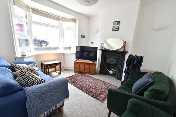 3 bedroom semi-detached house to rent - Photo 1