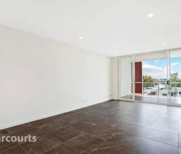 “Modern Apartment in excellent location” - Photo 6