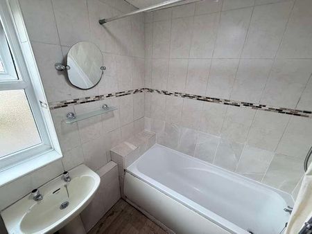 Tremona Road, SO16 - Photo 5