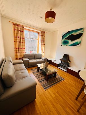 2 Bed Flat, Right, AB24 - Photo 1
