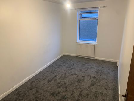 Room in a Shared Flat, London Road, RG1 - Photo 2