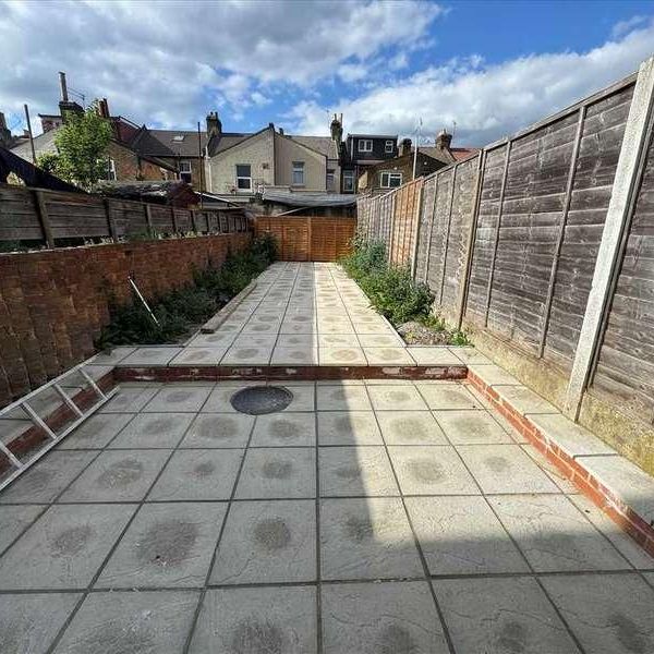 Neville Road, London, London, E7 - Photo 1