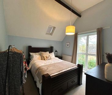 4 bedroom semi-detached house to rent - Photo 2