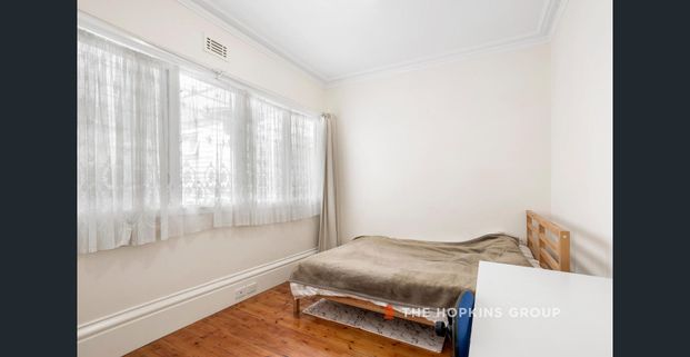 Peaceful, Fully Furnished Rooming House in Prime St Kilda Location – All Bills Included! - Photo 1