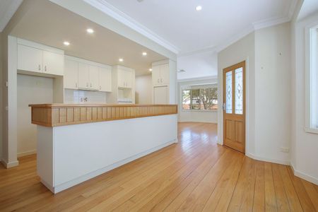 Home For Rent - Photo 4