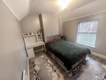 2 bedroom apartment to rent - Photo 5