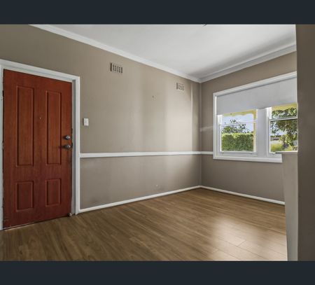 13 Old Sarum Road, Elizabeth North, SA 5113 - Photo 4