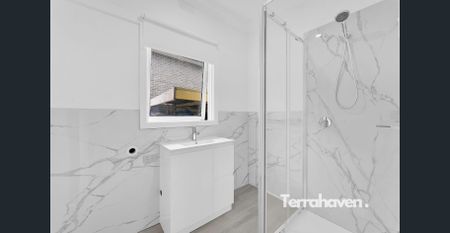 Freshly Renovated Family Haven in Quiet Court Location - Photo 5