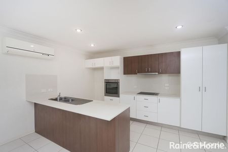 10 Hopman Way, Springfield Lakes, QLD 4300 - Photo 2