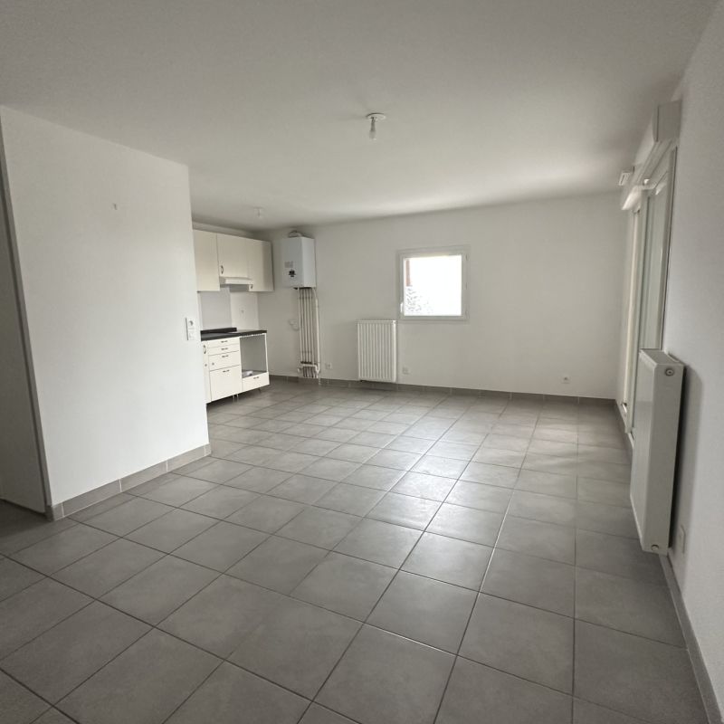 Appartement T3- Résidence Nouvelle Vague à Hyères - Photo 1