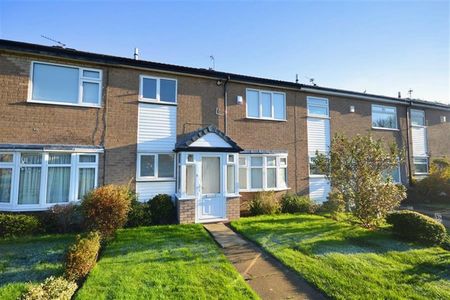 3 Bedroom Terraced To Let - Photo 3