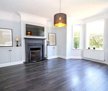 4 bedroom semi-detached house to rent - Photo 3