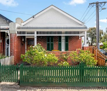 Move-In Ready 2-Bedroom Home in Prime Brunswick West Location - Photo 6