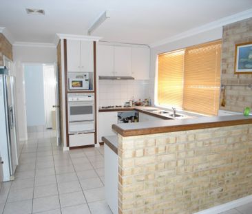 Murdoch - Photo 4