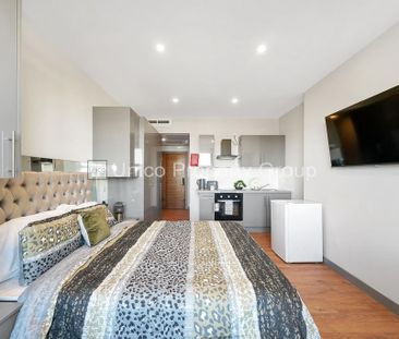 Studio to rent - Photo 1