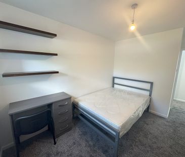 Beckside Gardens, Melrosegate - P10963 - Photo 1
