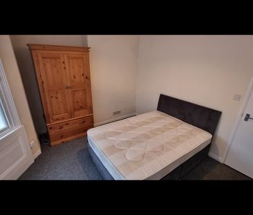 Room in a Shared Flat, Westbourne Gardens, BN3 - Photo 1