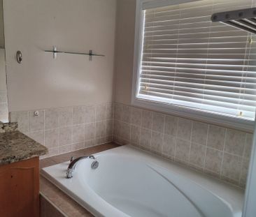 For Lease - 3373 Eglinton Avenue, Mississauga, Ontario - Photo 1