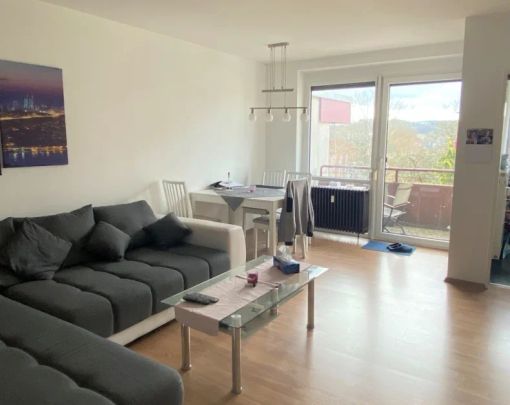 Schöne 2-Zimmer-Wohnung mit Balkon, EBK und Stellplatz in Coburg - Foto 1