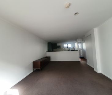 Two Bedroom with Two carparks! - Photo 5