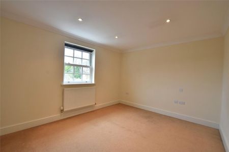 3 bedroom link detached house to rent - Photo 5