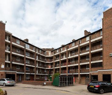 4 bedroom flat to rent - Photo 3