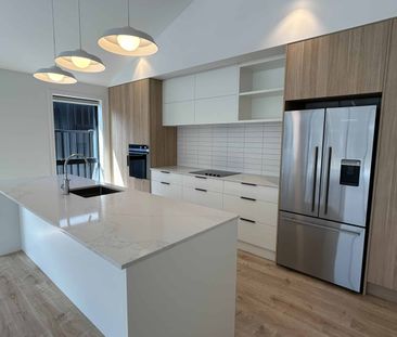 Longview Easy Living - Photo 2