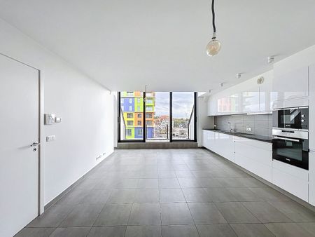 Recent duplexappartement, gelegen aan het Maes en Boereboomplein te Heist. - Photo 5