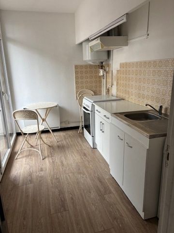 Location Appartement 1 pièce 35m² BEZIERS 34500 - Photo 3