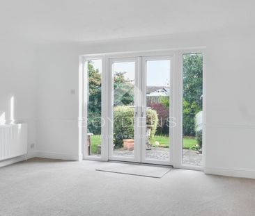 Avocet Close, East Road, Colchester - Photo 1