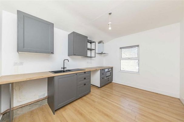 4 bedroom house to rent - Photo 1