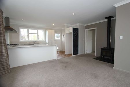 Three Bedrooms in West Melton - Photo 5