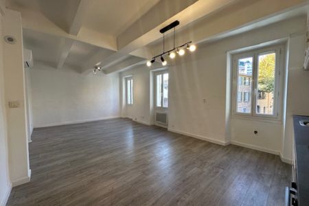 Pierrefeu - Charmant T3 + Garage - Photo 4