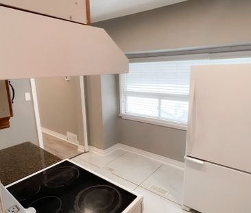 For Lease - 9 Albright Avenue Unit# Main, Toronto, Ontario - Photo 4
