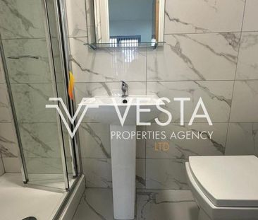 4 bedroom semi-detached house to rent - Photo 1