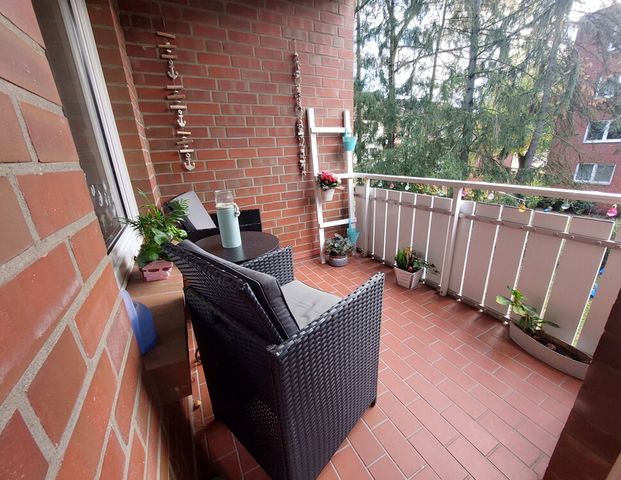 Tolle 3 Zimmer-Wohnung mit Süd-Loggia - Photo 1