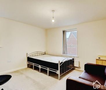 2 bedroom flat to rent - Photo 4