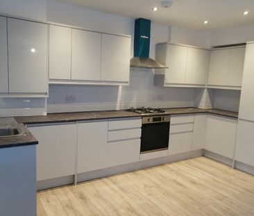 1 Bed Flat, Irvine House, CH43 - Photo 2