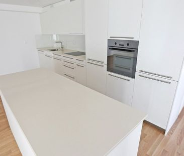 Unlängst sanierte Wohnung mit Sicht auf den Bahnhof - Foto 4