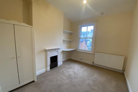2 bedroom terraced house to rent - Photo 4