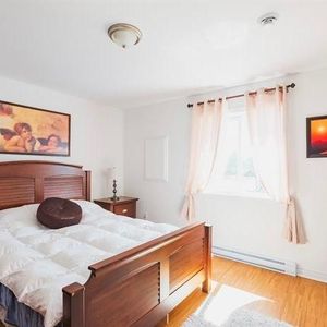 4 1/2 à louer à St-Lin - Photo 2