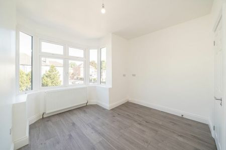 Fir Tree Avenue, CR4, London - Photo 5