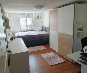 Spezielle und grosszügige 4.5-Zimmer-Wohnung zu vermieten - Photo 2