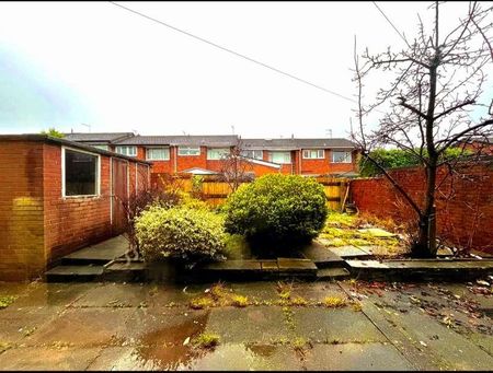 Hatfield Close, St. Helens, WA9 - Photo 2