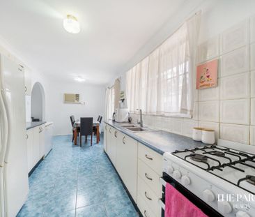 Cosy 3?Bedroom Home in Heart of Bossley Park - Photo 1