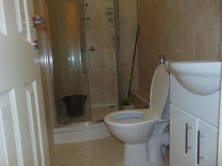 1 bedroom flat to rent - Photo 5