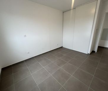 location Appartement T2 DE 46m² À MONTEUX - Photo 6