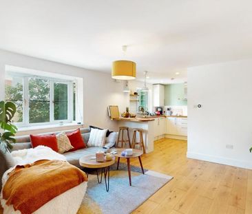 Modern Apartment - Photo 3